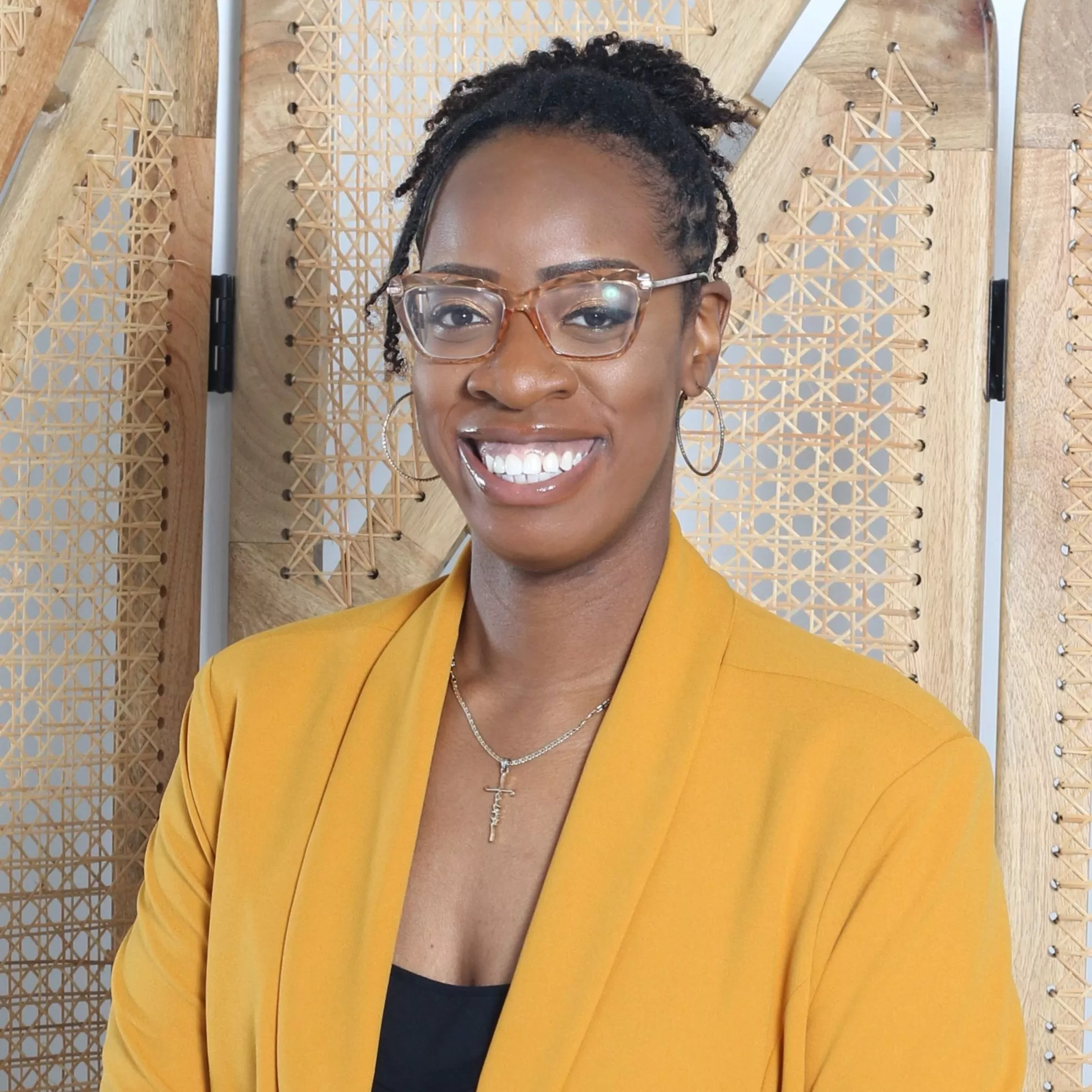 Keyanna Davis, Registered Social Worker and Psychotherapist, providing counselling for individuals, families, children, teens, and adults.